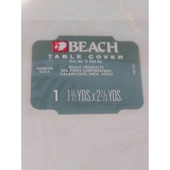 Vtg Christmas St Nick Santa Clause Paper NOS S 54" x 96" Holiday Tablecloth (5) - Picture 3 of 3